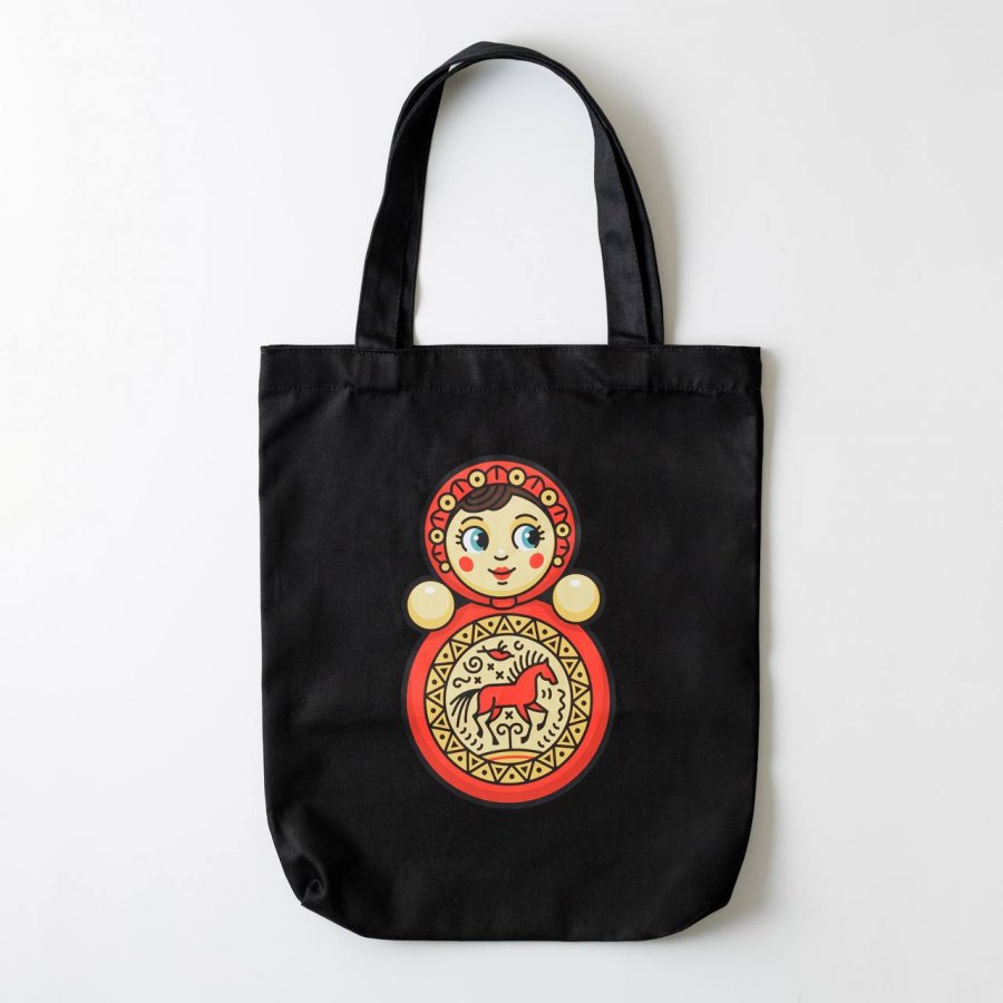 Сумка «Неваляшка» Сумка из саржи со знакомыми элементами: неваляшка из советского прошлого + мезенская роспись. Вот это сочетание!